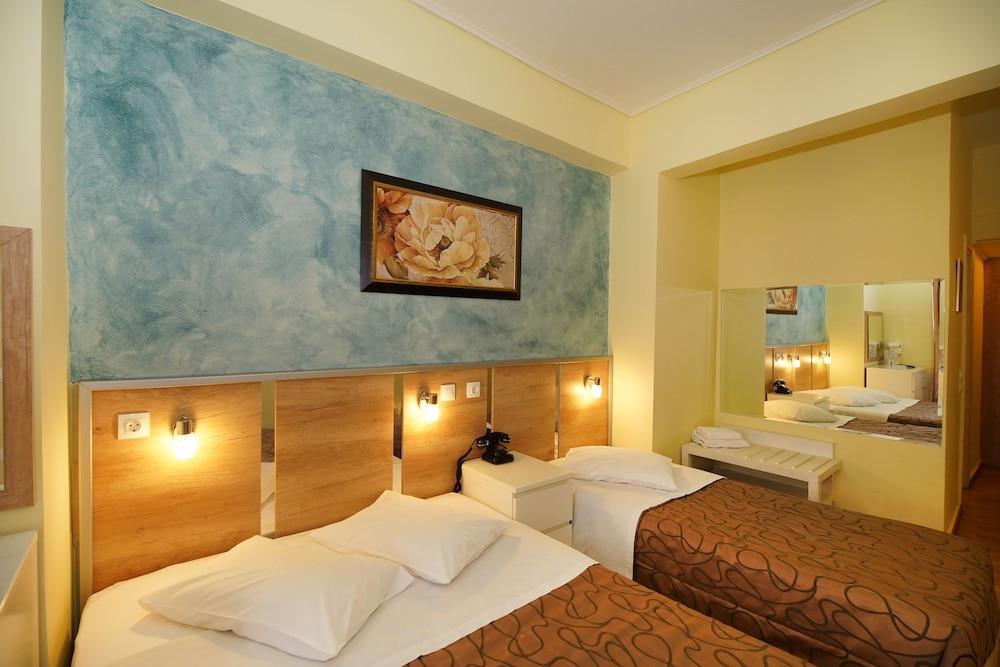 Socrates Otel Atina